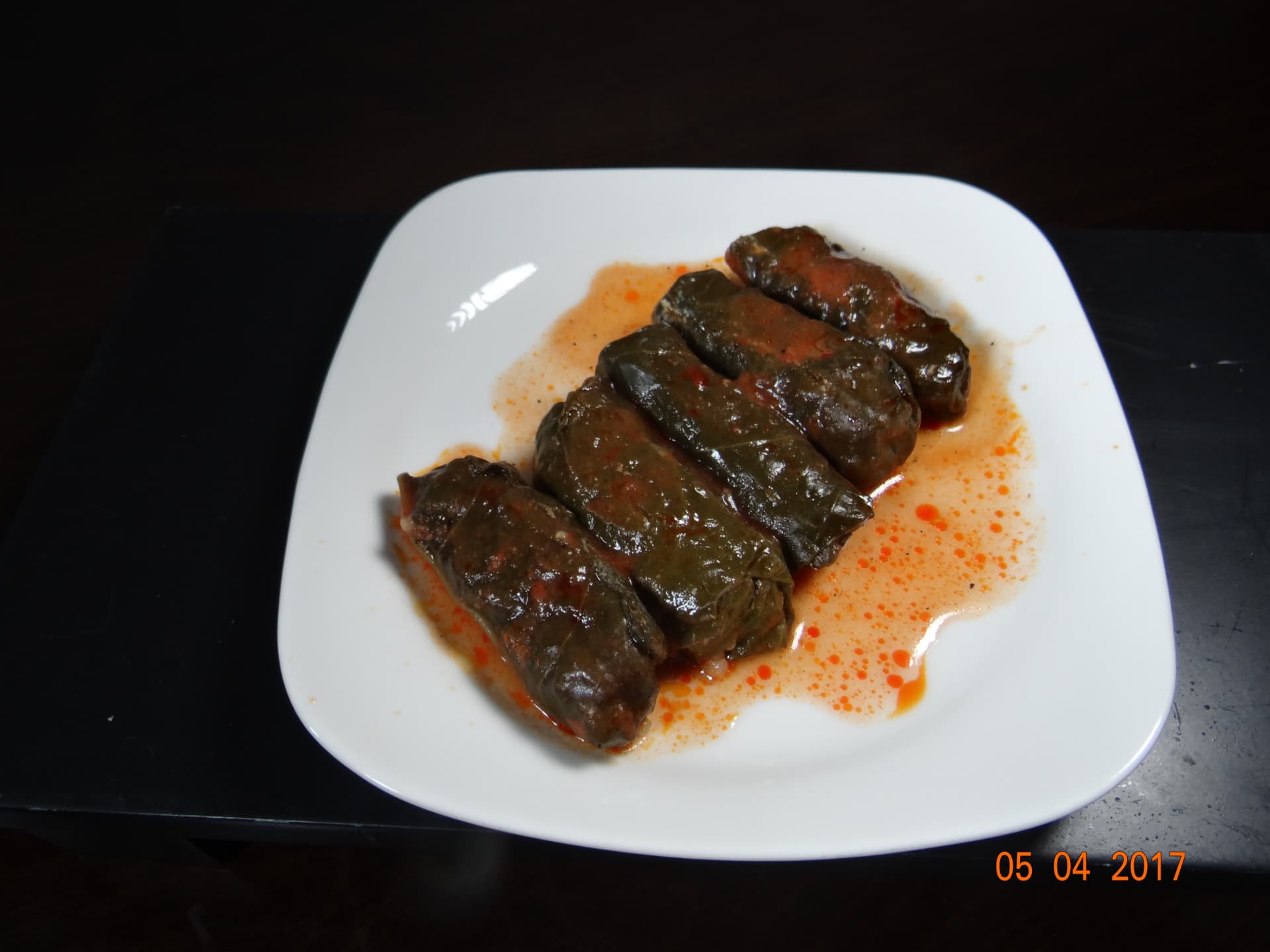 Etli Yaprak Sarma sunumu